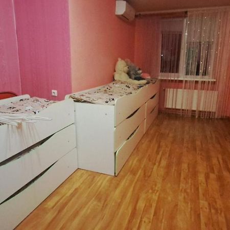 Hotel 7/24 Brovary Exteriör bild