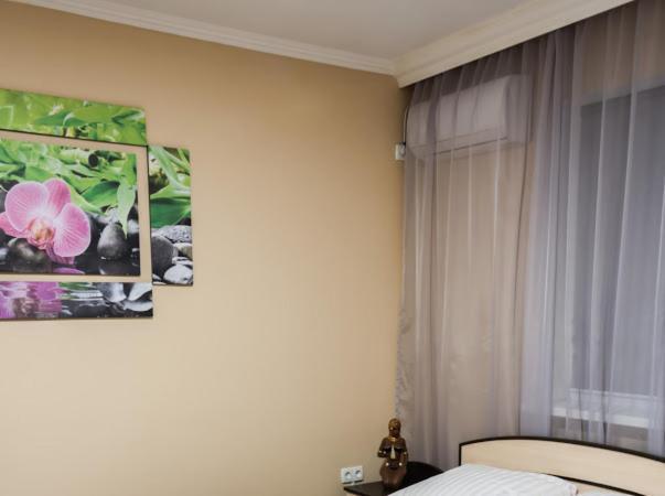 Hotel 7/24 Brovary Exteriör bild